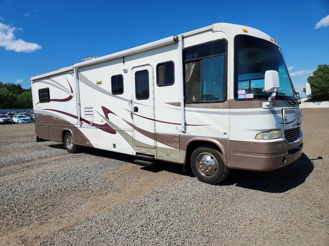 Salvage Land F-550 Image