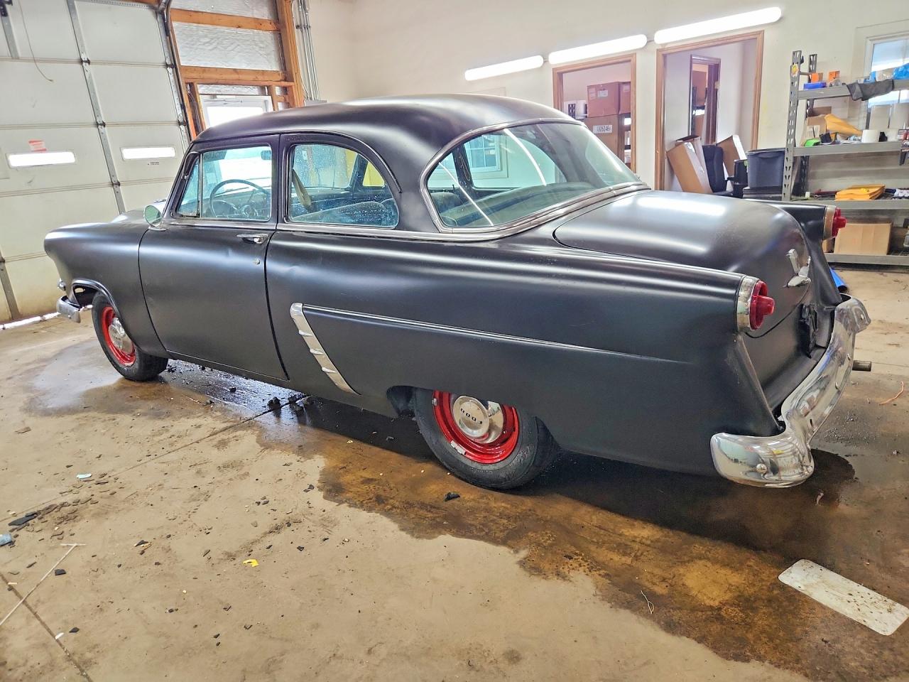 Ford Custom Del