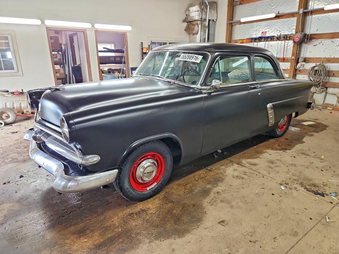 Salvage Ford Custom Del Image