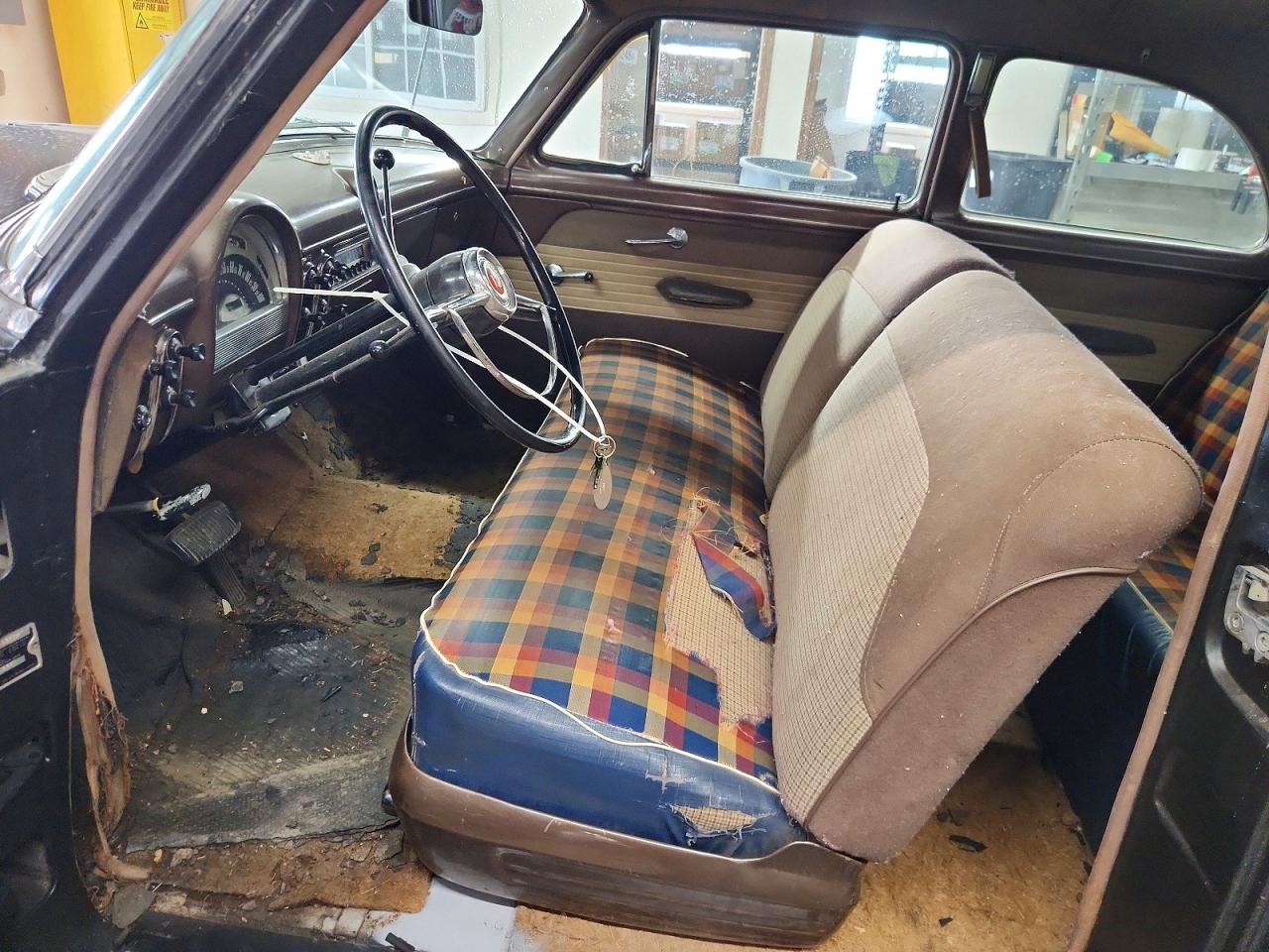 Ford Custom Del