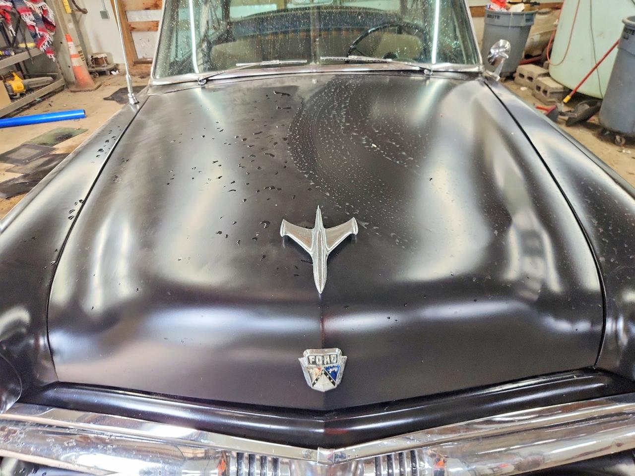 Ford Custom Del
