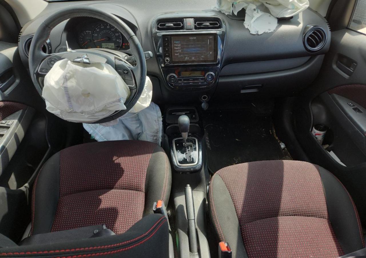 Mitsubishi Mirage Se