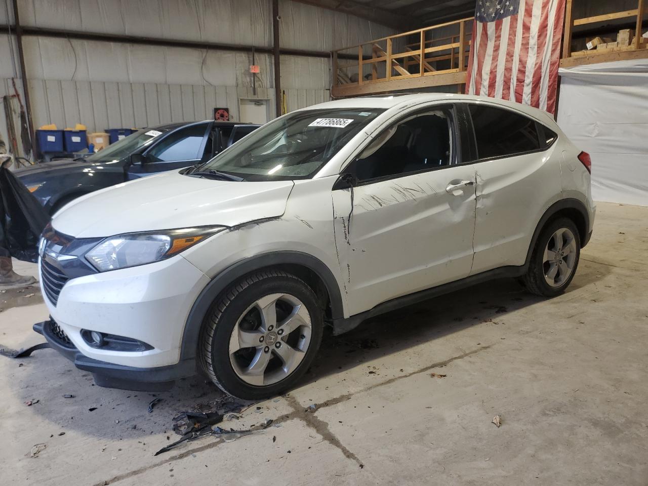 Salvage Honda HR-V Image