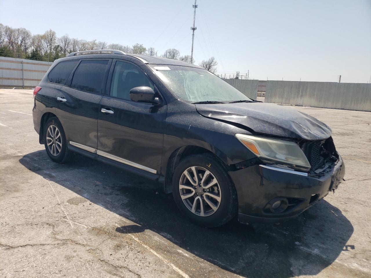Nissan Pathfinder S