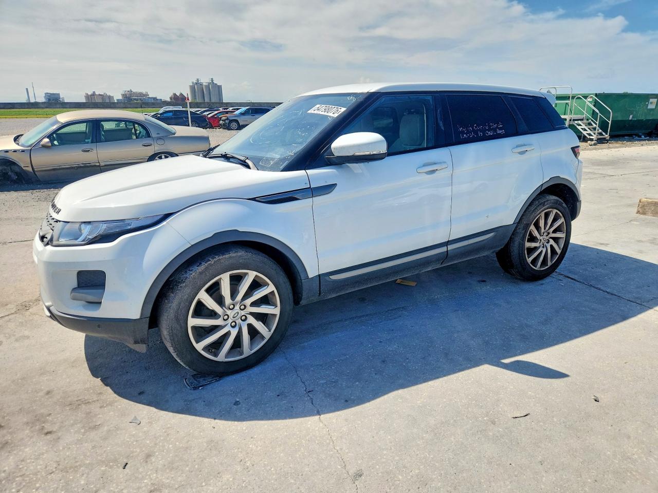 Salvage Land Rover Range Rover Image