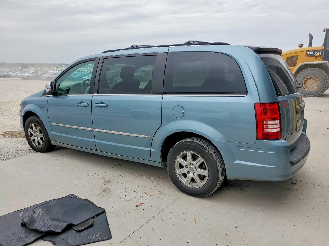 Chrysler Minivan Touring Plus