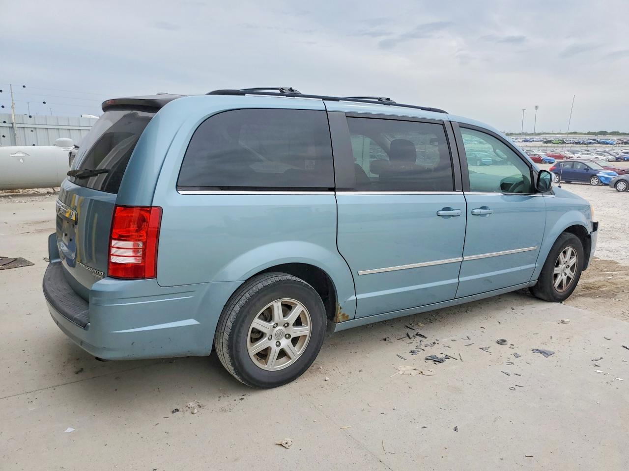 Chrysler Minivan Touring Plus