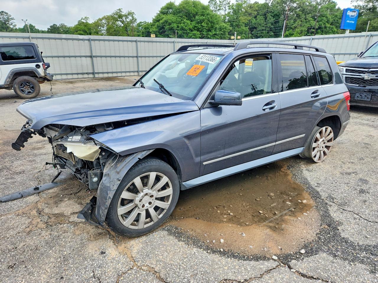 Salvage Mercedes-Benz GLK Image