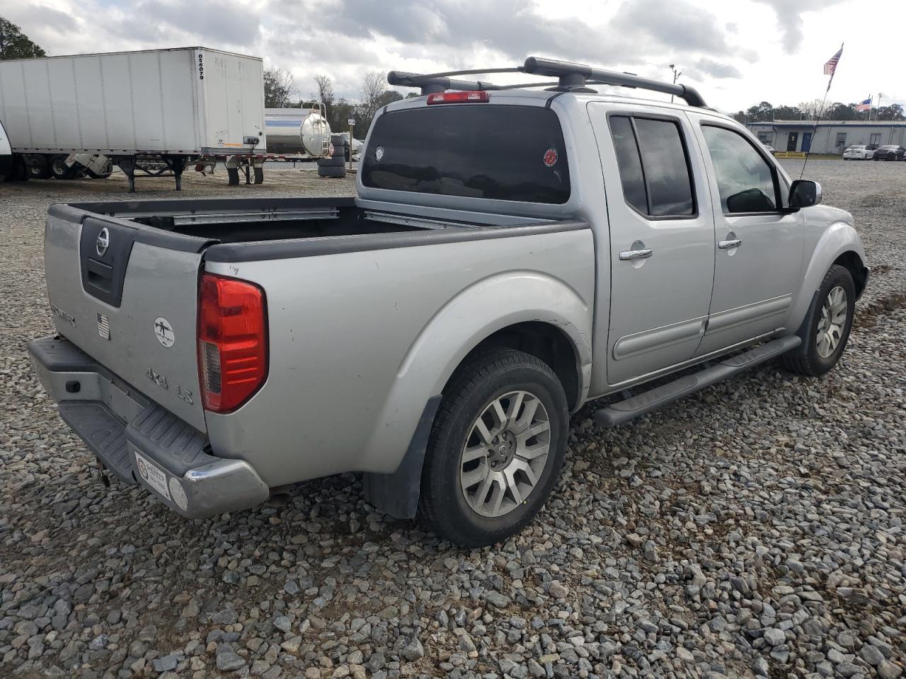 Nissan Frontier S