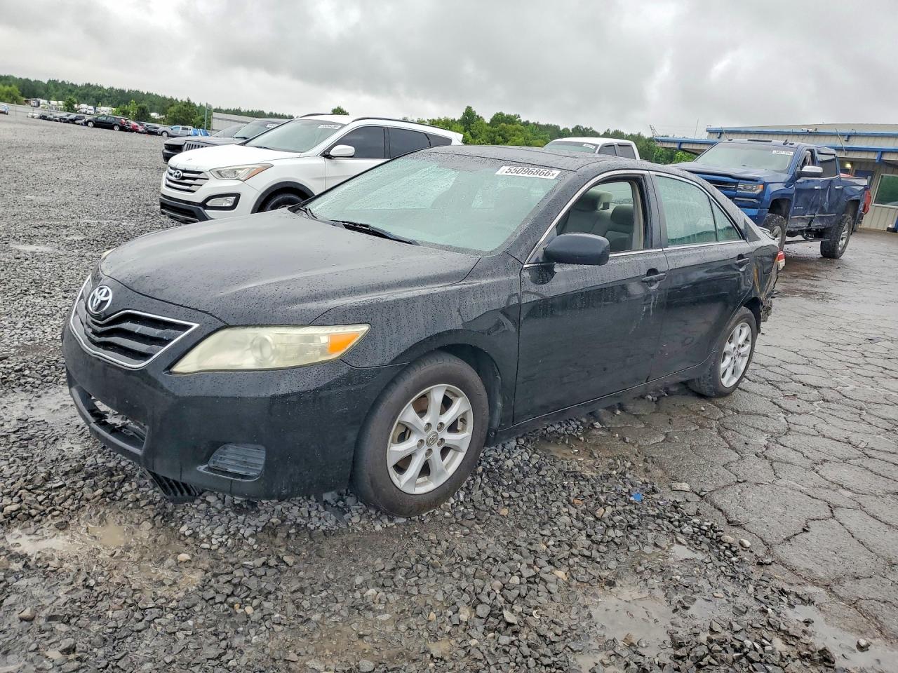 Salvage Toyota Camry Image