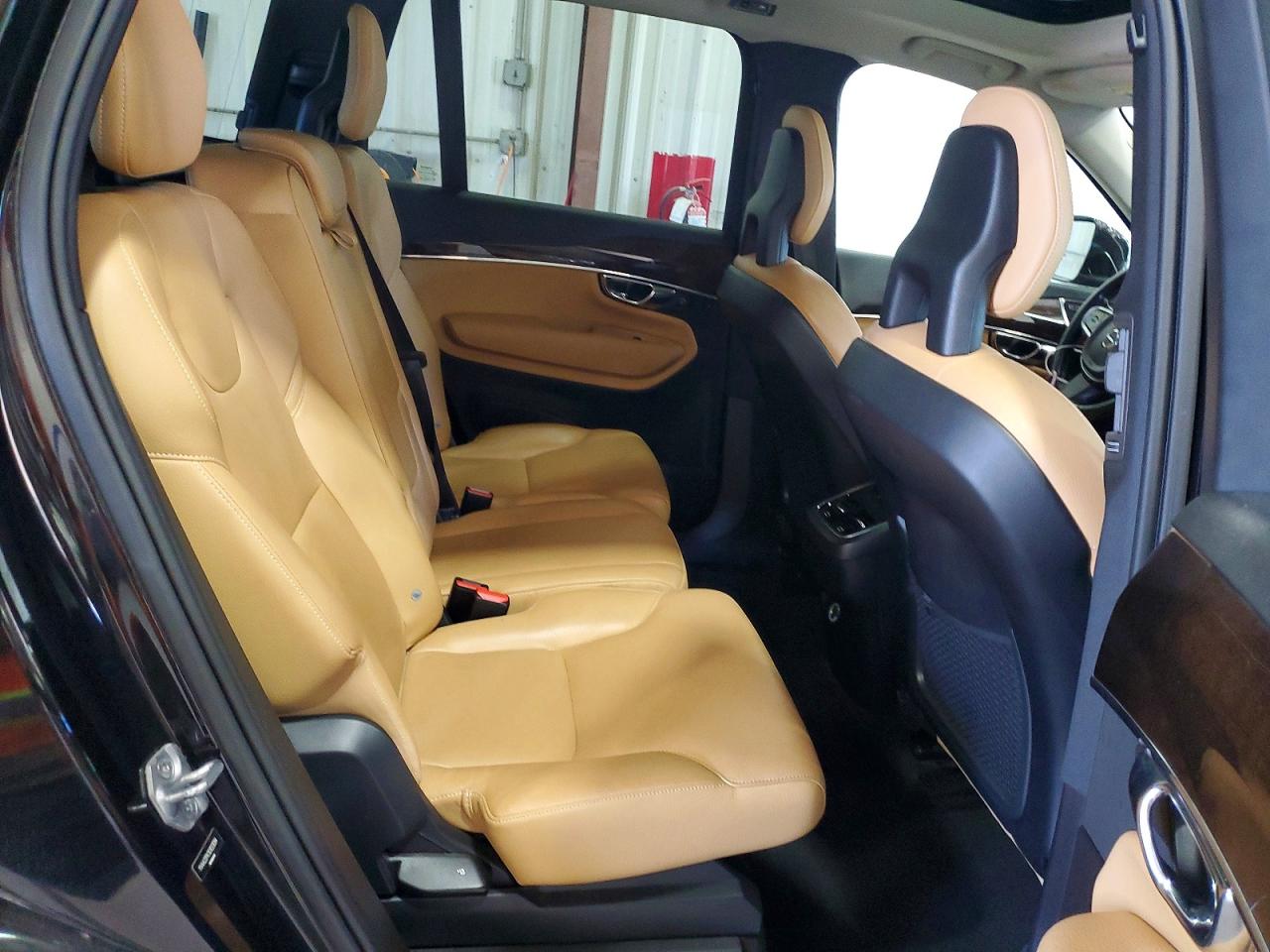 Volvo XC90 T6