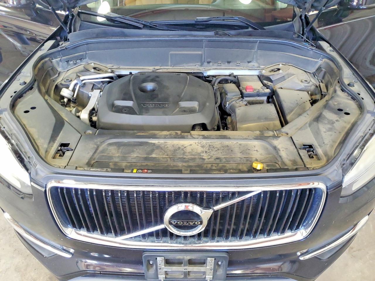 Volvo XC90 T6