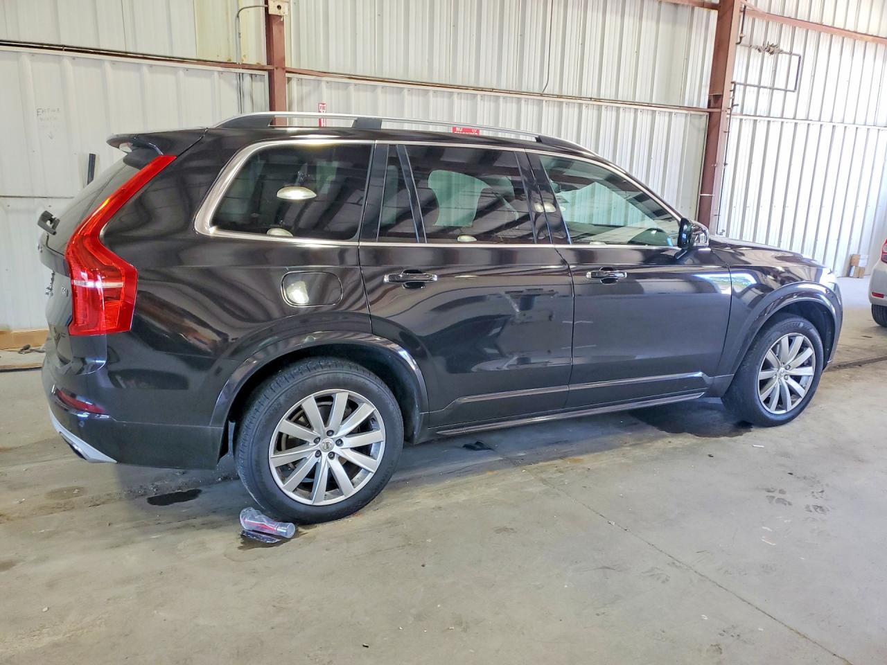 Volvo XC90 T6