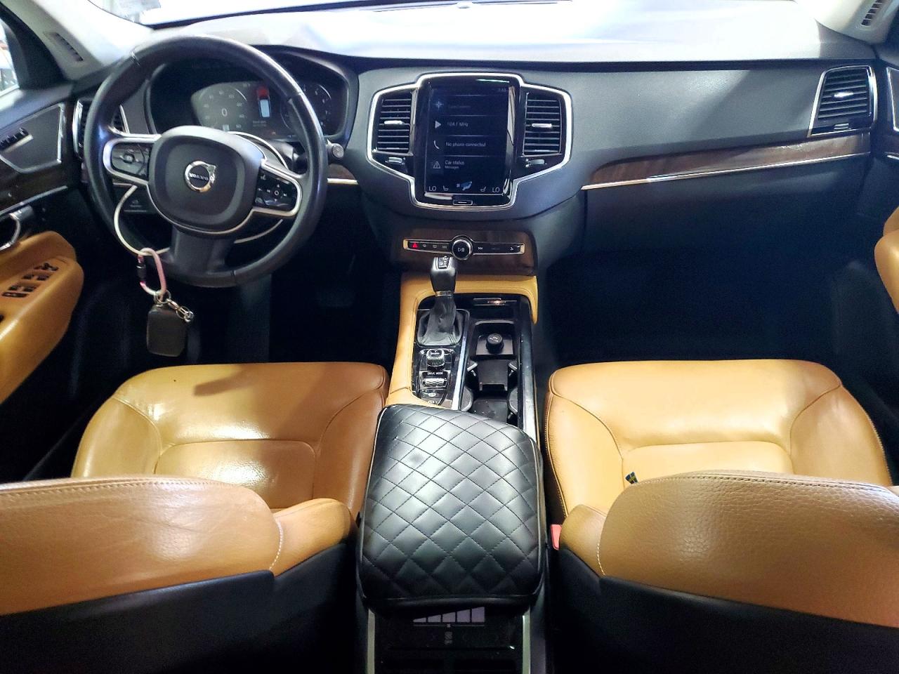 Volvo XC90 T6