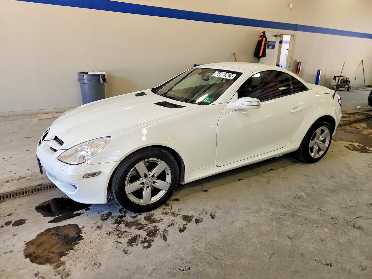 Salvage Mercedes-Benz Slk-class Image