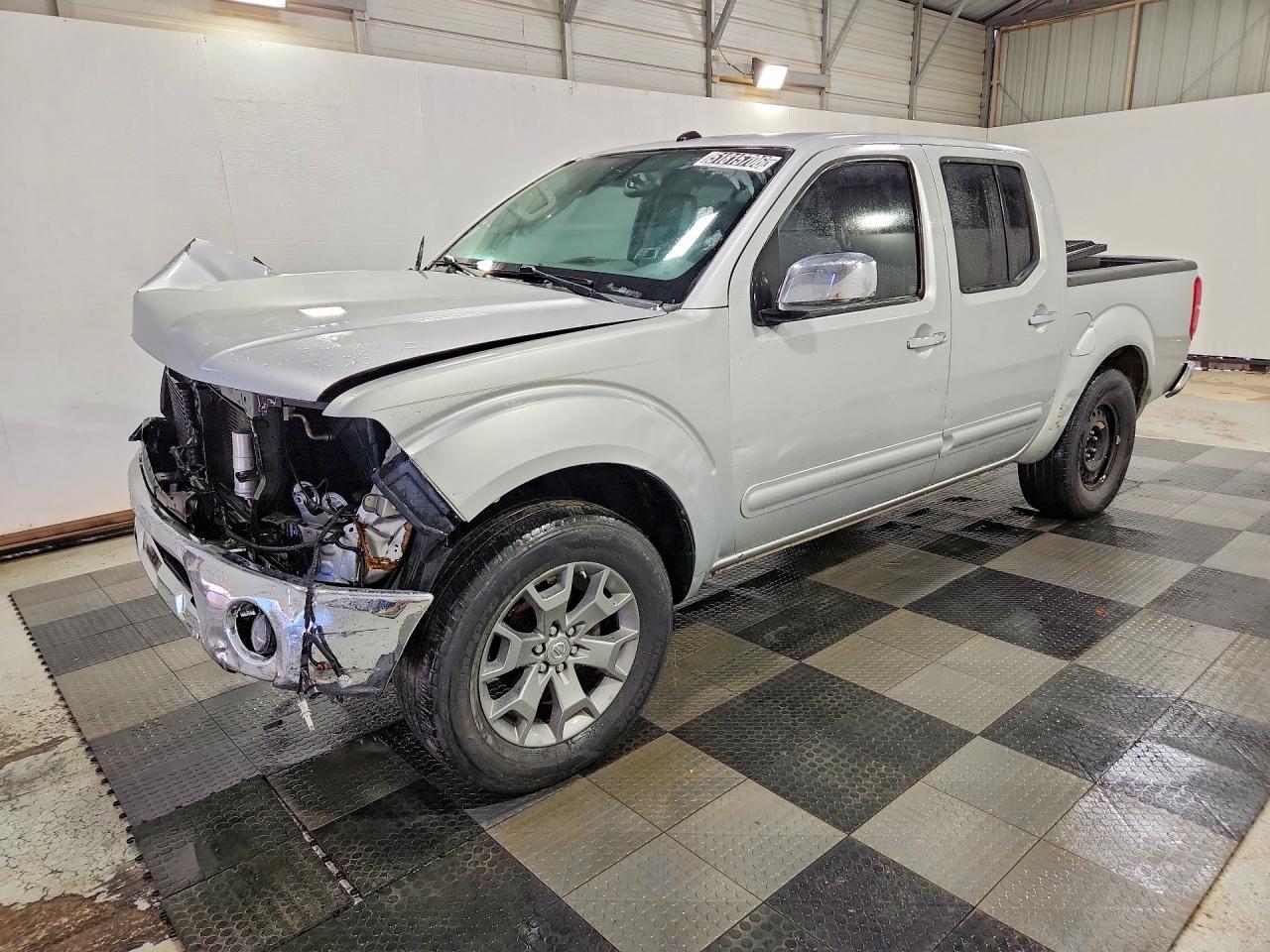 Salvage Nissan Frontier Image