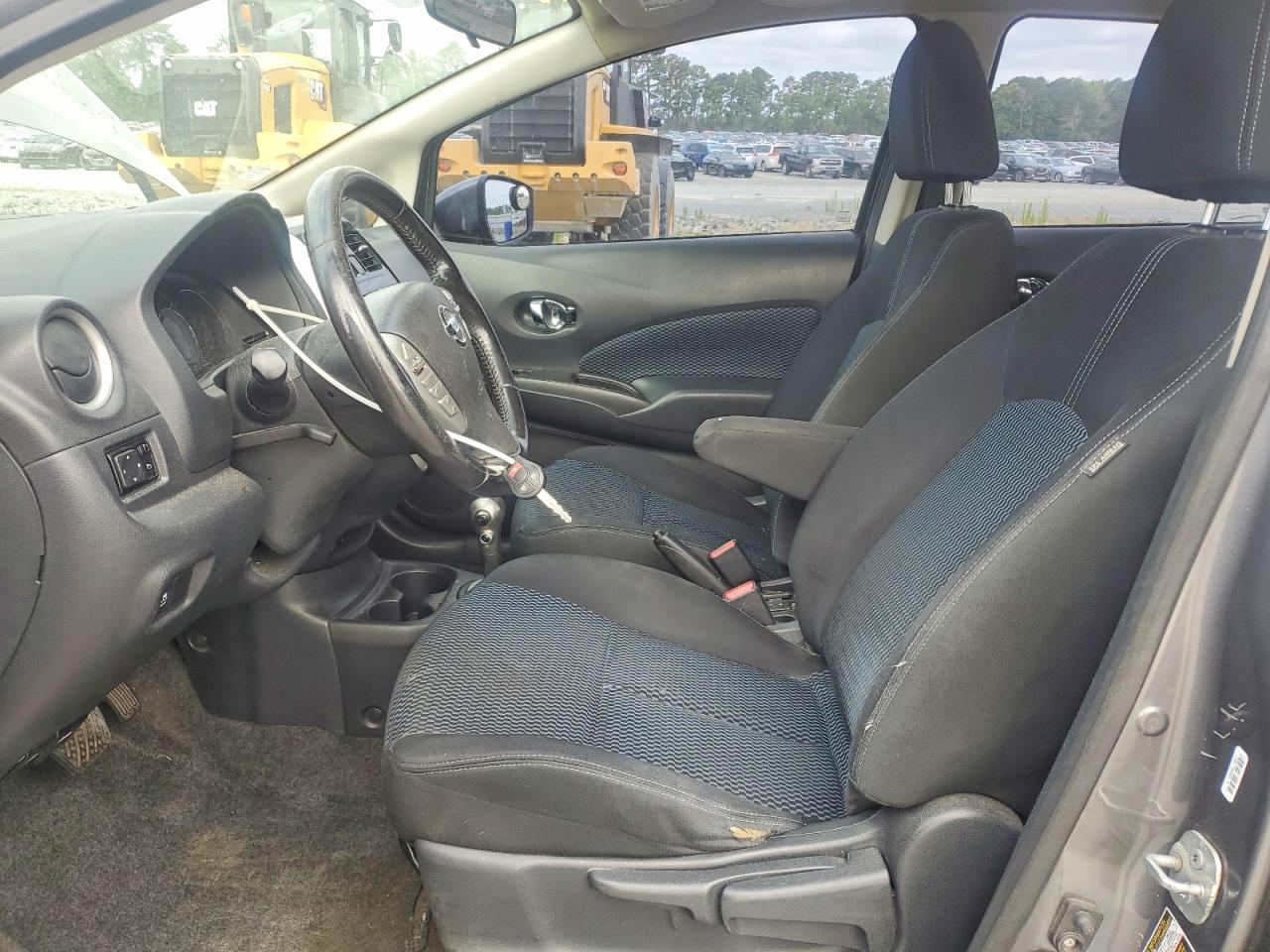 Nissan Versa Sv