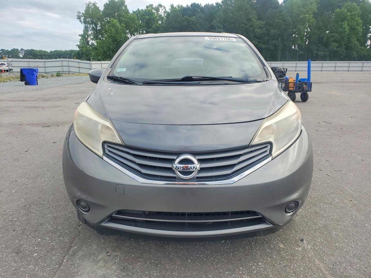 Nissan Versa Sv