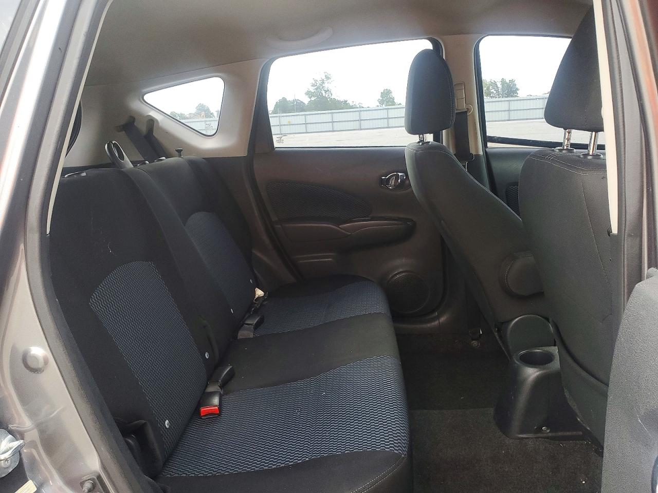 Nissan Versa Sv