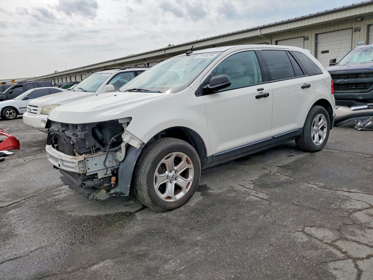 Salvage Ford Edge Image