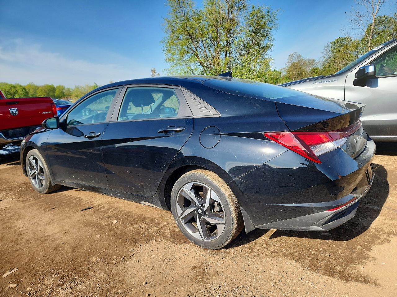 Hyundai ELANTRA Sel
