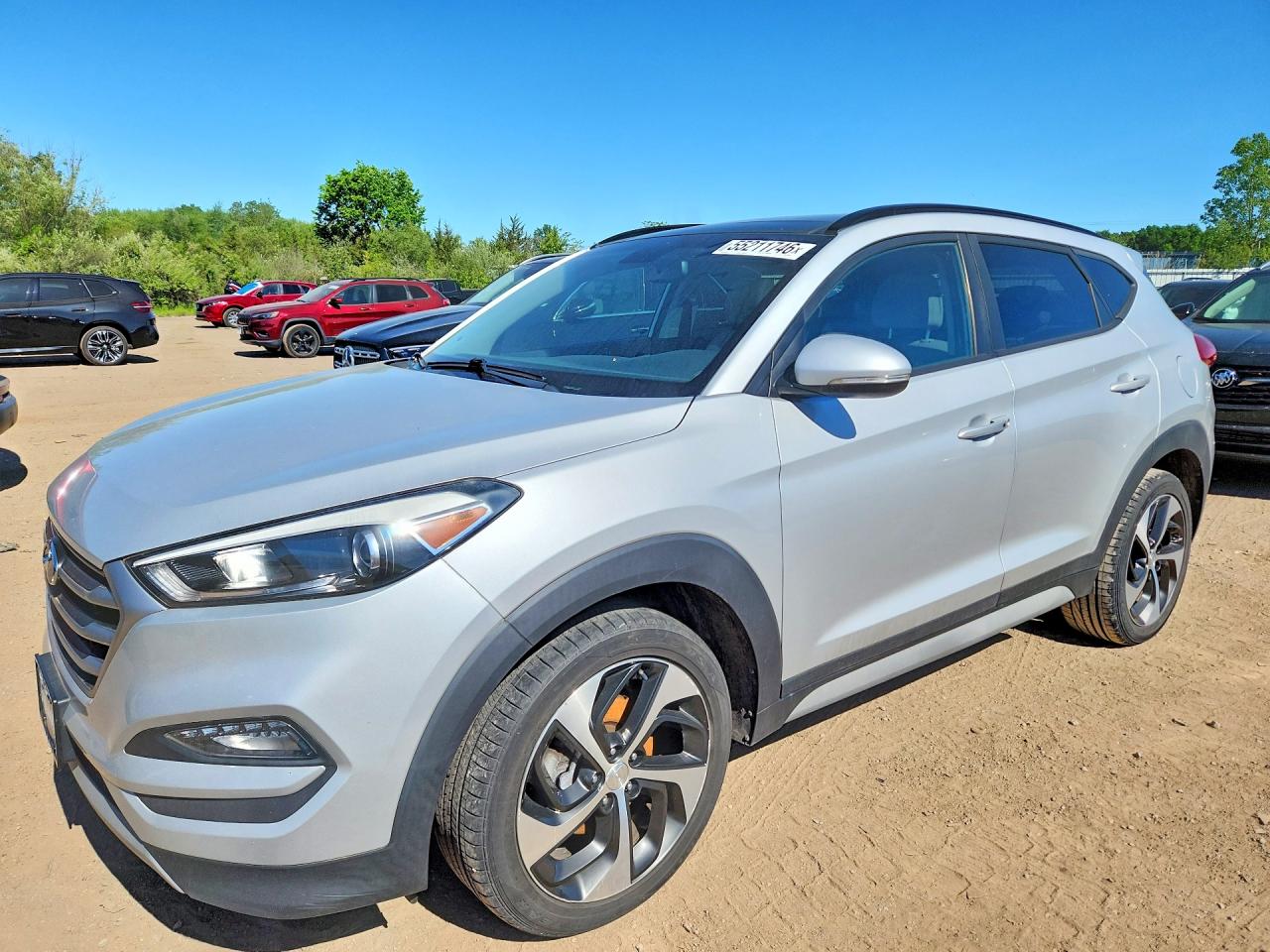 Salvage Hyundai TUCSON Image