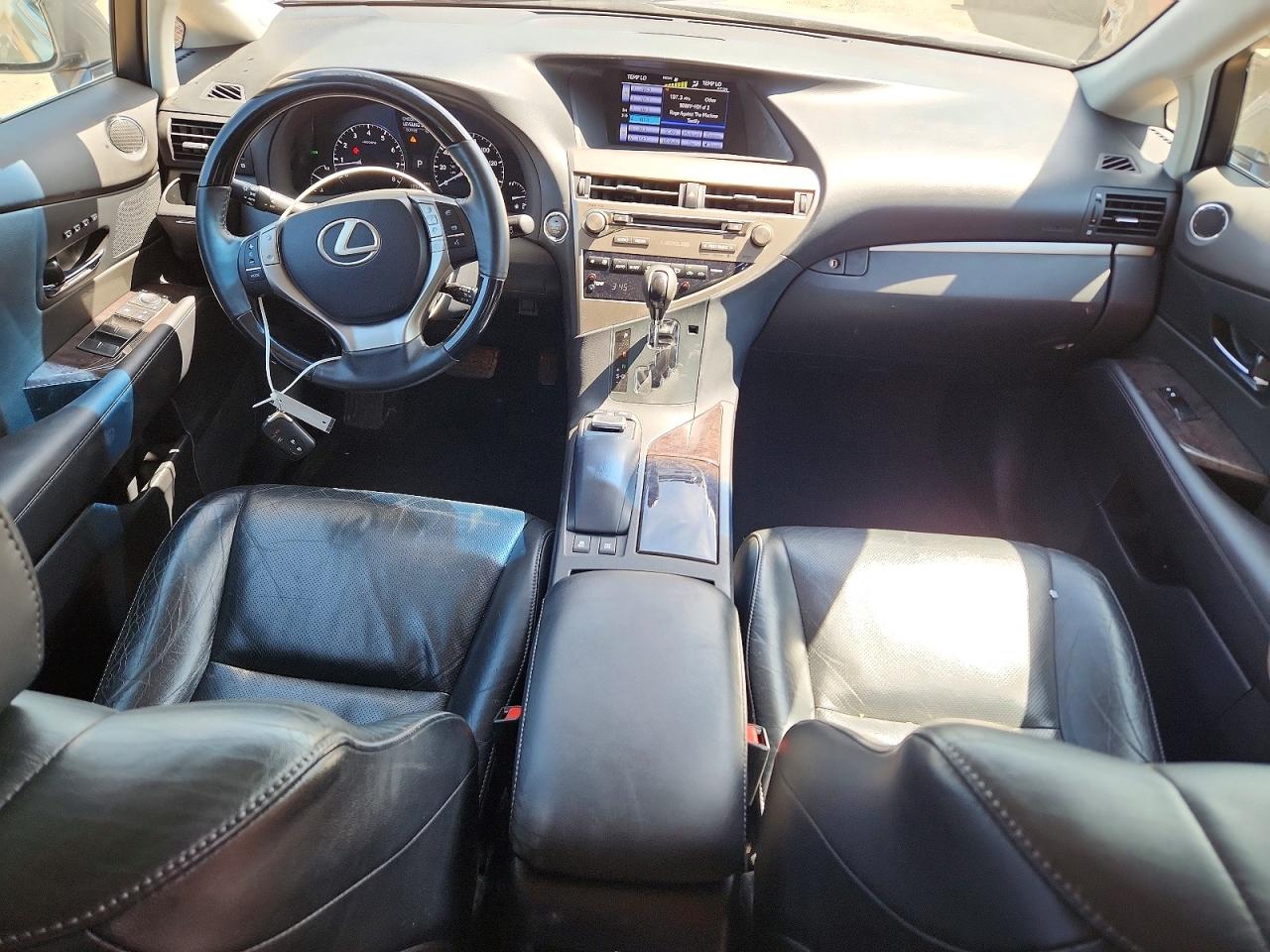 Lexus RX Base