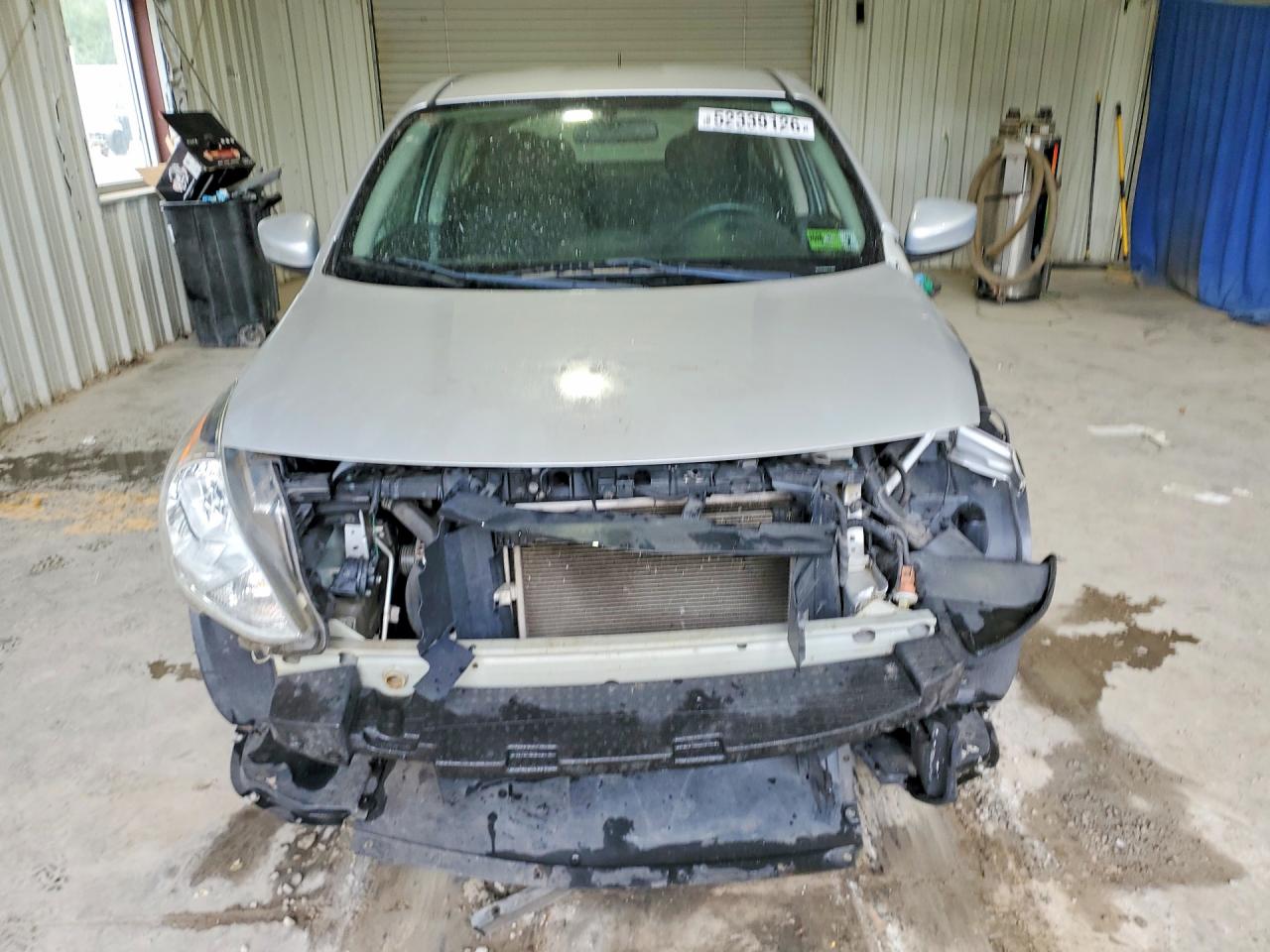 Nissan Versa Sv