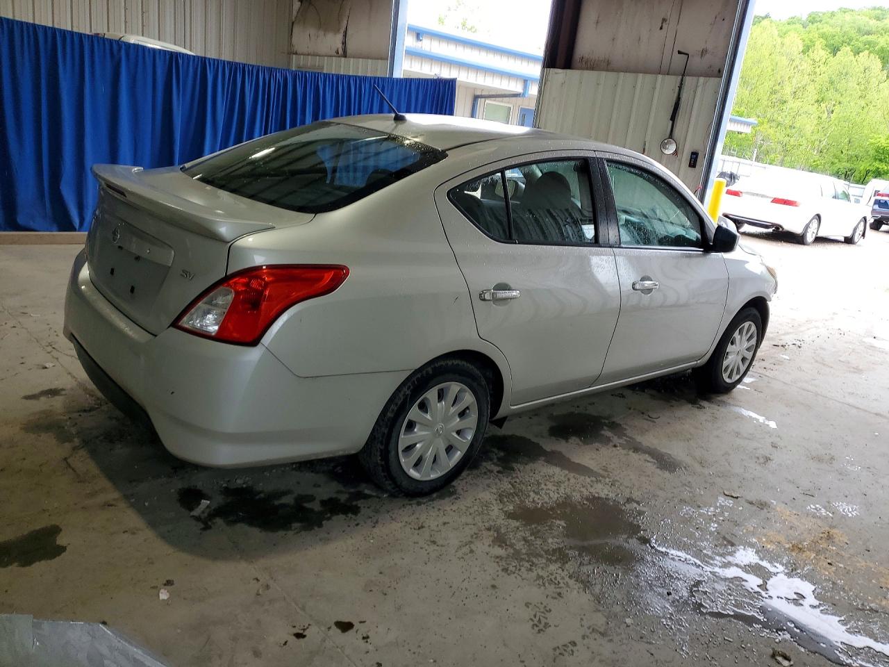 Nissan Versa Sv