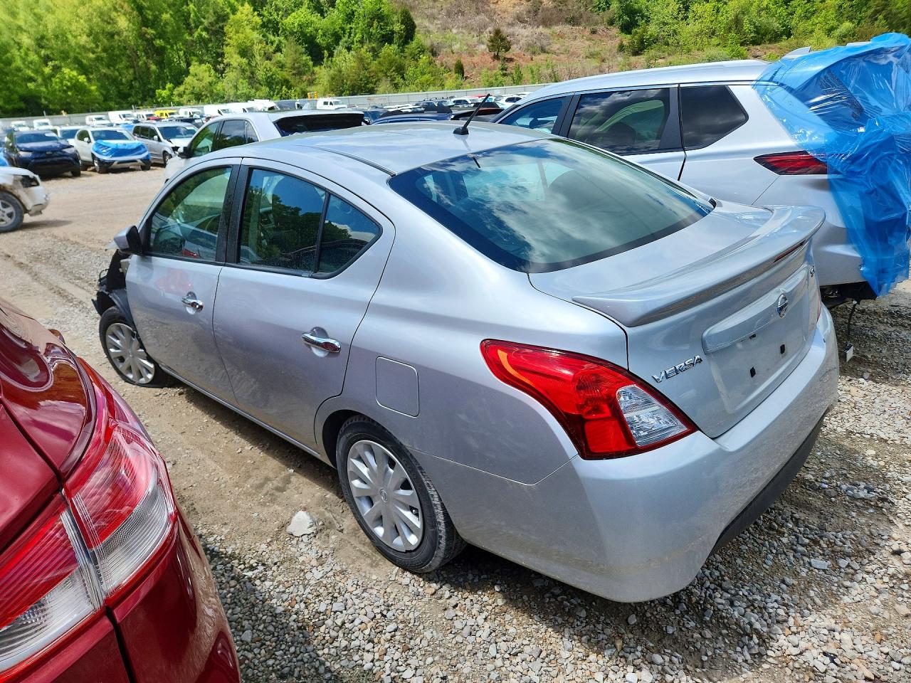 Nissan Versa Sv