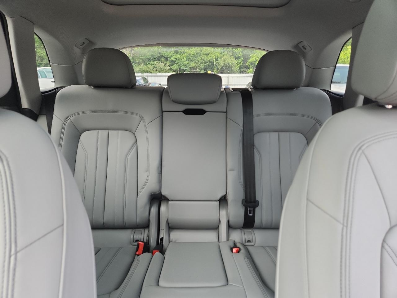 Audi Q5 Premium 45