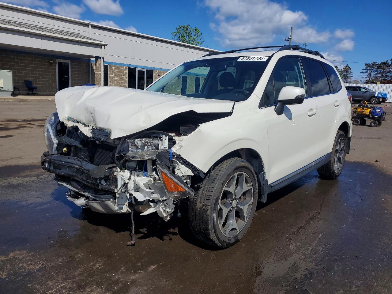 Salvage Subaru Forester Image
