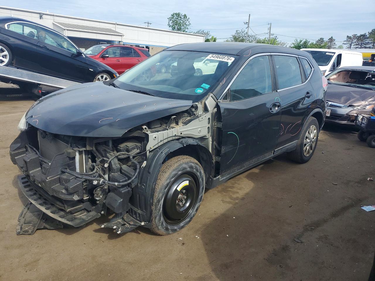 Salvage Nissan Rogue Image