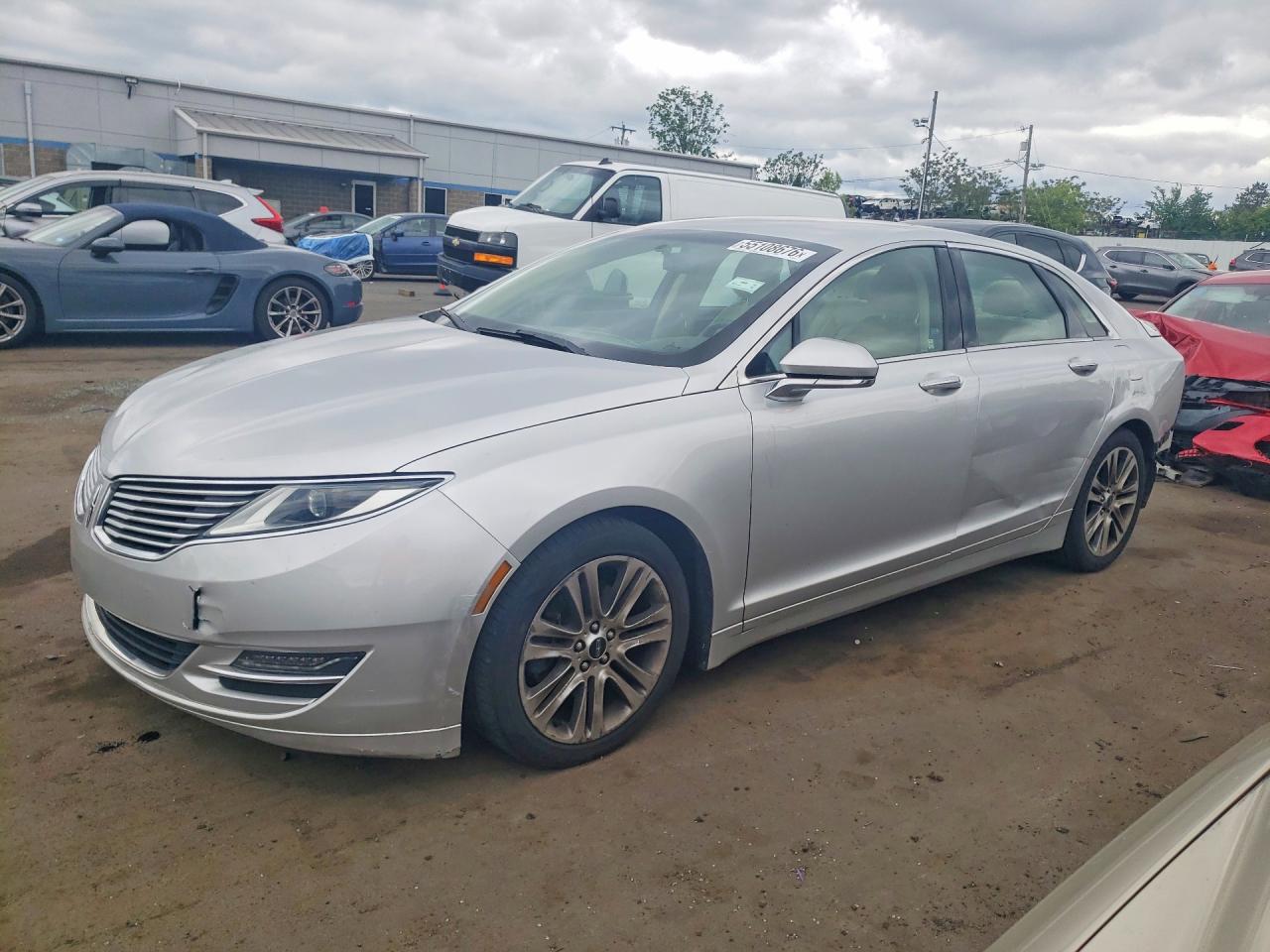 Salvage Lincoln MKZ Image