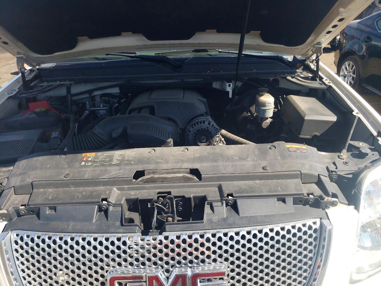 GMC Yukon Denali