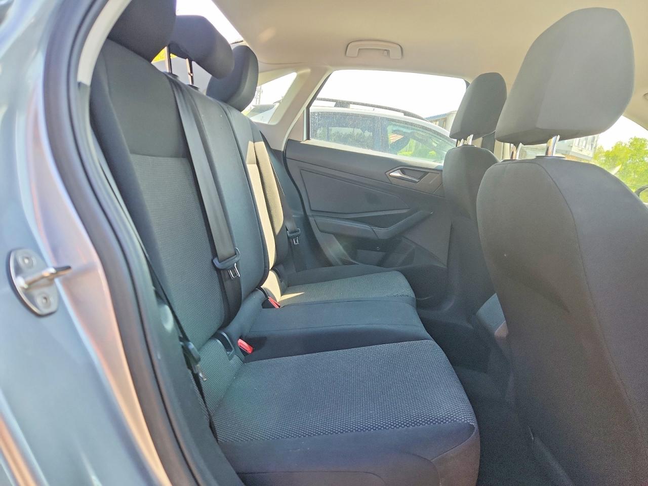 Volkswagen Jetta S