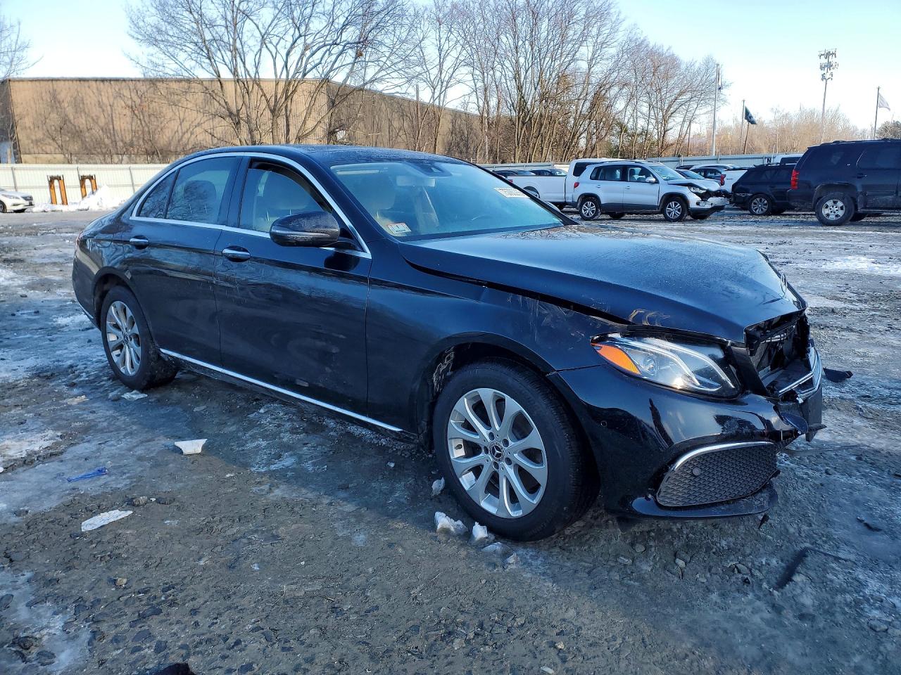 Mercedes-Benz E-Class 300 4matic