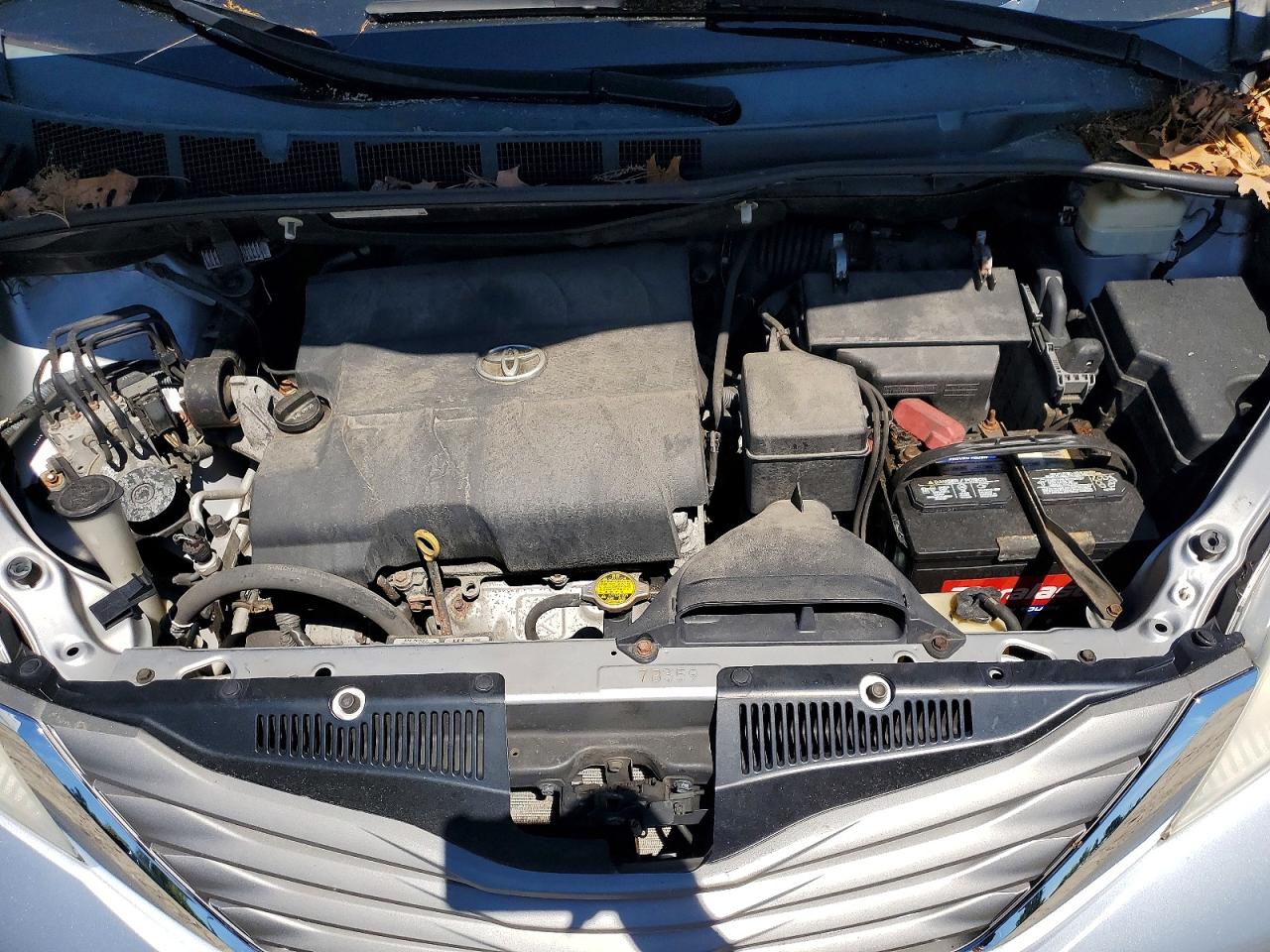 Toyota Sienna Xle 8-passenger