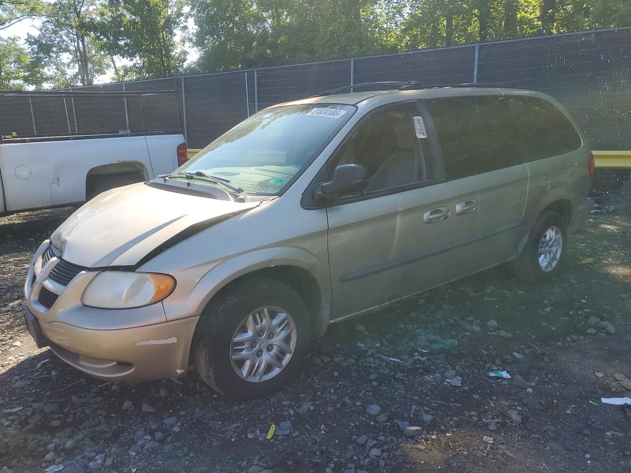 Salvage Dodge Caravan Image