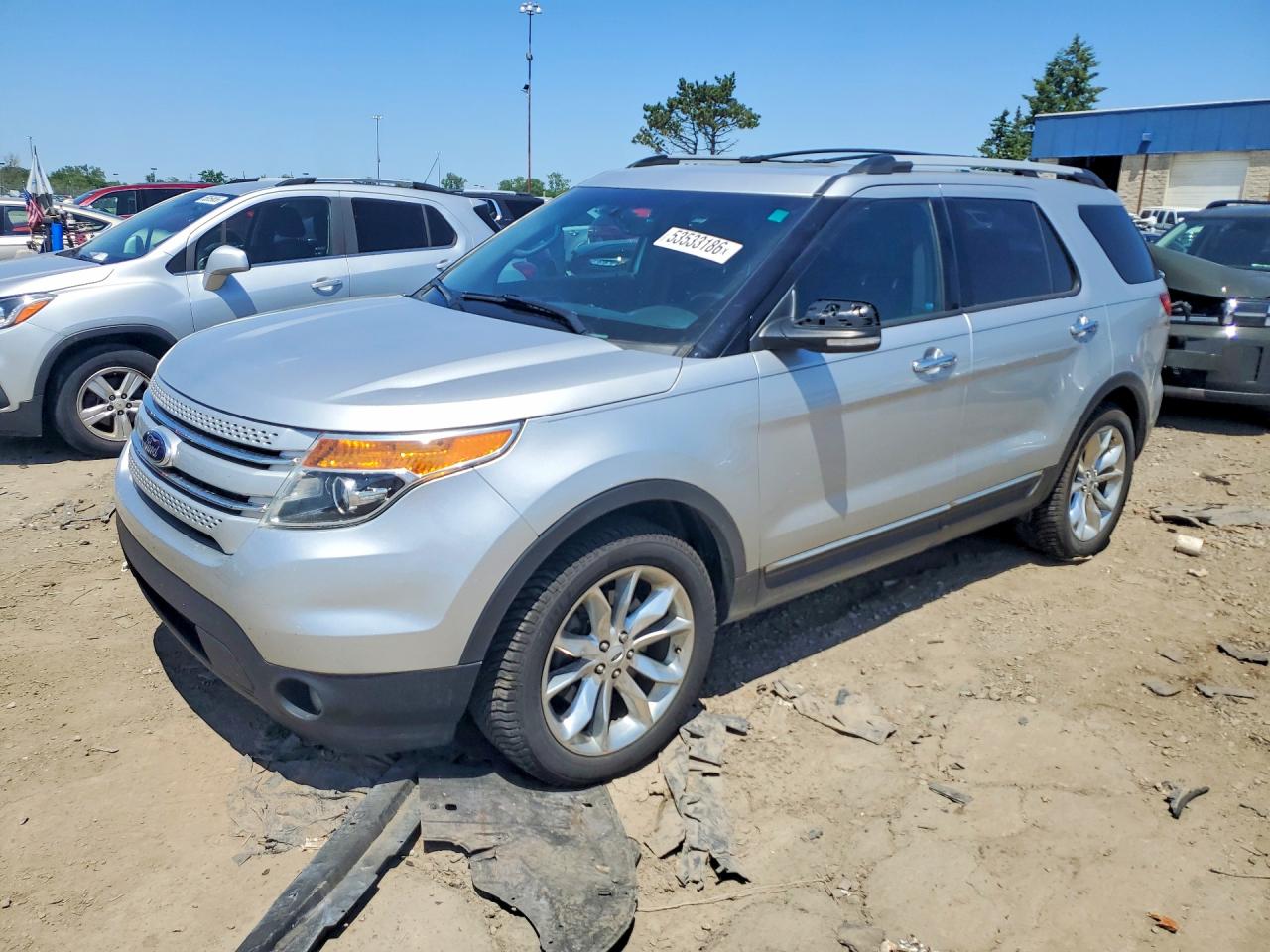 Salvage Ford Explorer Image
