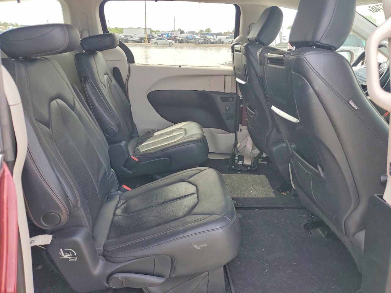 Chrysler Pacifica Touring L Plus