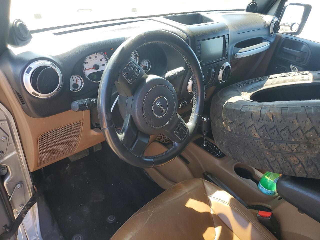Jeep Wrangler Sahara