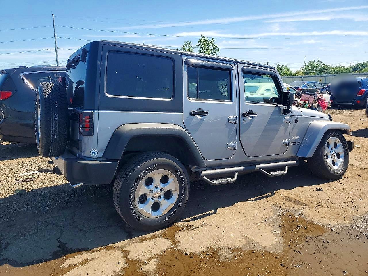 Jeep Wrangler Sahara
