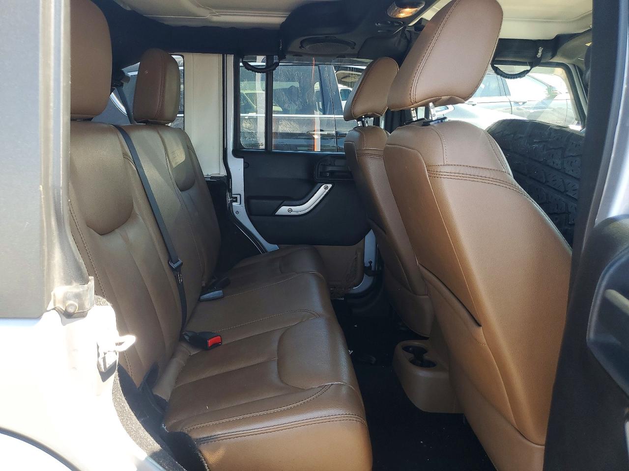 Jeep Wrangler Sahara