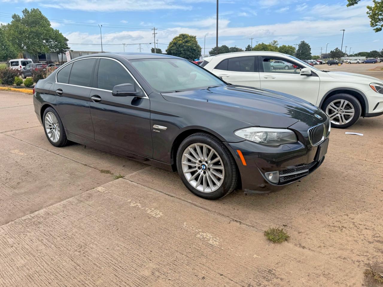 Salvage BMW 5 Series Image
