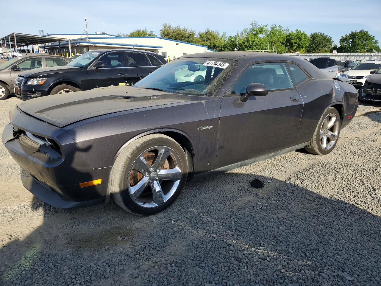 Salvage Dodge Challenger Image