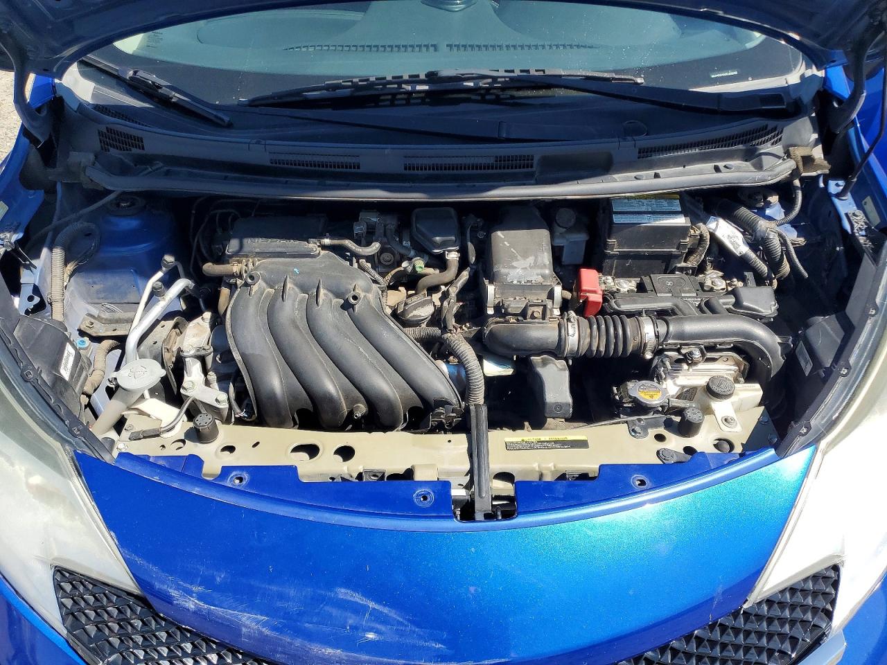 Nissan Versa Sr