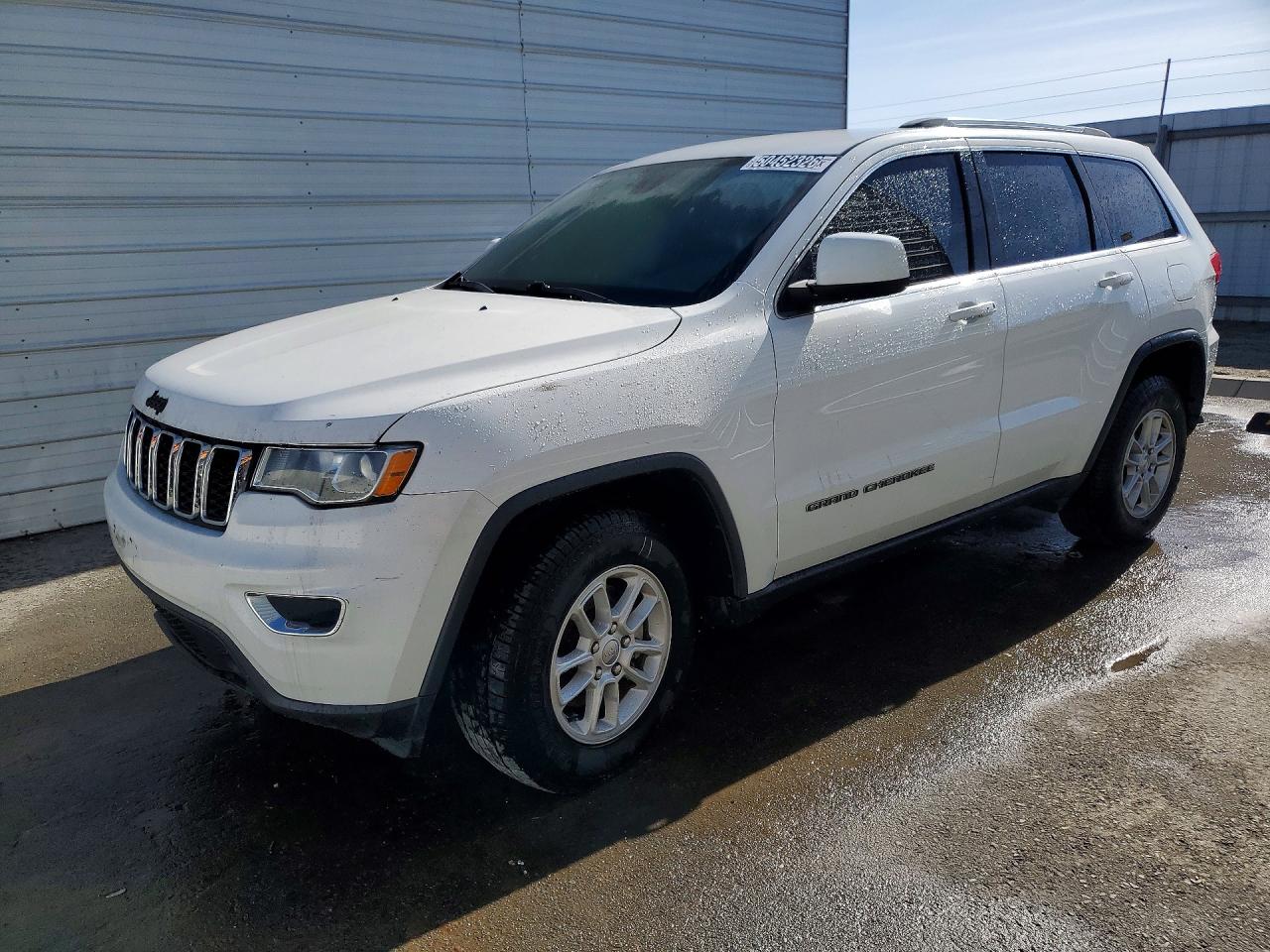 Salvage Jeep Grand Cherokee Image