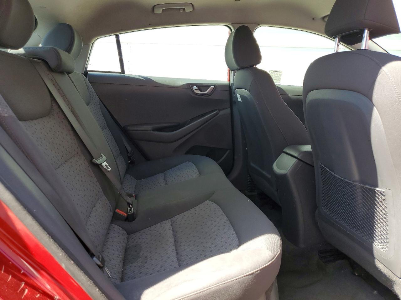 Hyundai Ioniq Blue