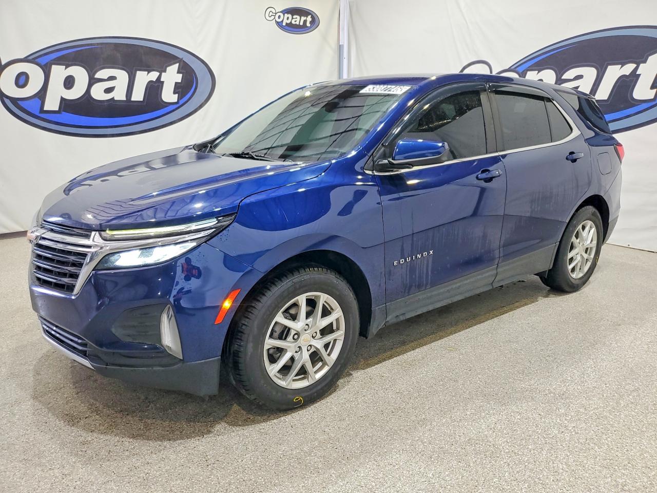 Salvage Chevrolet Equinox Image